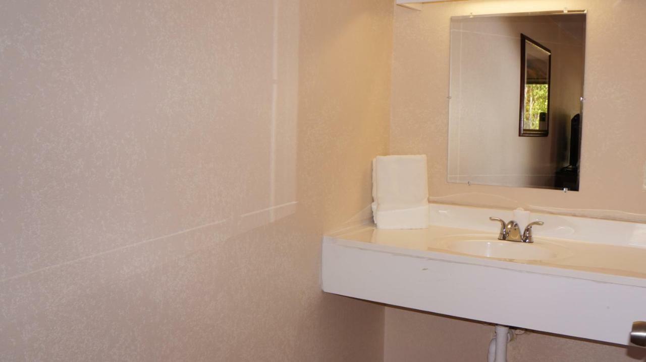 Classic Motor Lodge Providence - West Greenwich Luaran gambar
